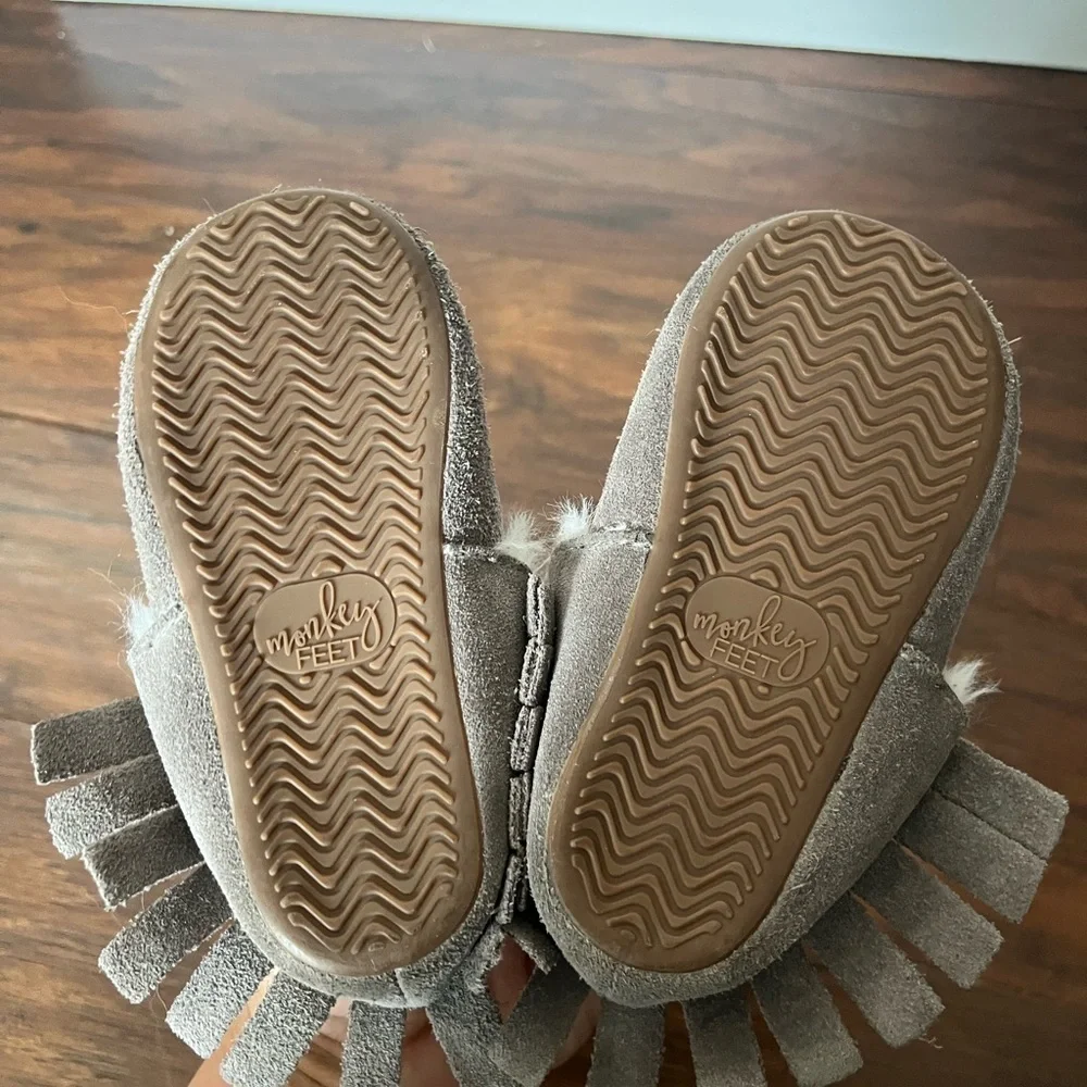 Monkey Feet Cozy Gray Suede Baby Booties/moccasins- Size 18-24 months